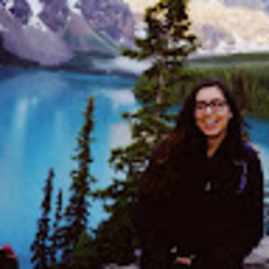 Meet your Posher, Cynthia